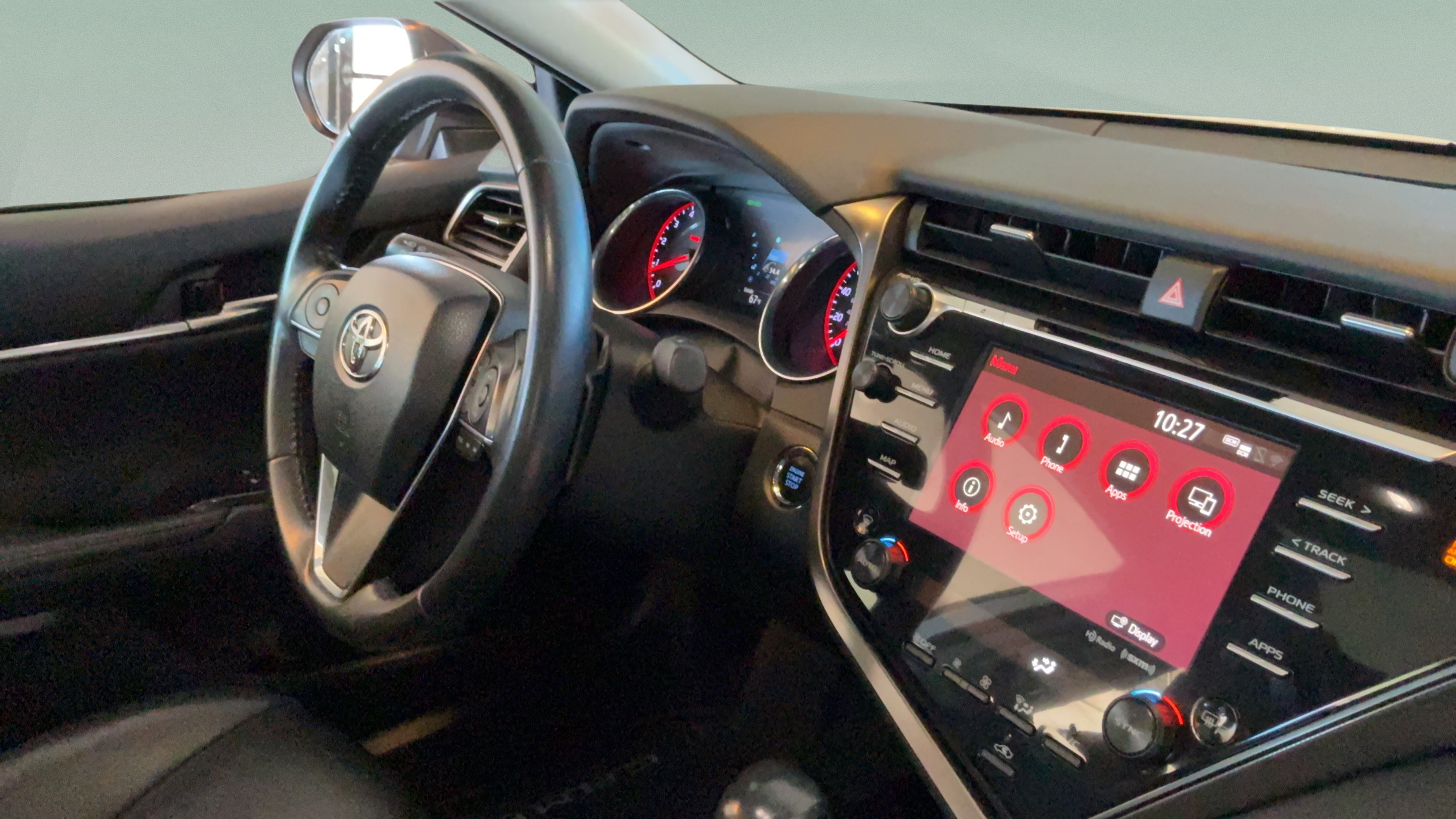 Used 2020 Toyota Camry XSE FWD image 29