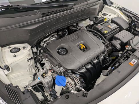 Used 2025 Kia Seltos S image 31