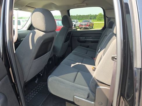 Used 2009 Chevrolet Silverado 2500 LT w/ Exterior Plus Package AWD/4WD image 10