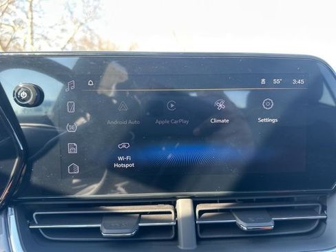 New 2026 Chevrolet Trax ACTIV w/ Sunroof Package FWD image 18