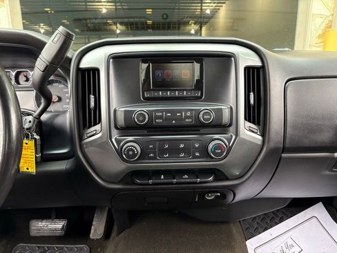 Used 2015 Chevrolet Silverado 1500 LT image 28
