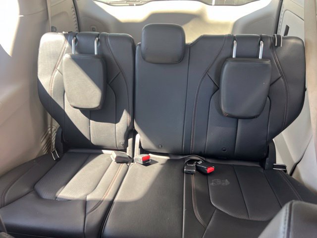 Used 2020 Chrysler Pacifica Touring-L FWD image 18