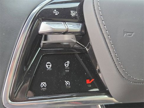 New 2026 Cadillac Lyriq V w/ Exterior Carbon Fiber Package image 21