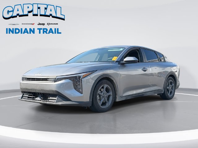 Used 2025 Kia K4 FWD image 1