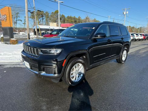 Used 2025 Jeep Grand Cherokee L Laredo w/ Luxury Tech Group I image 4