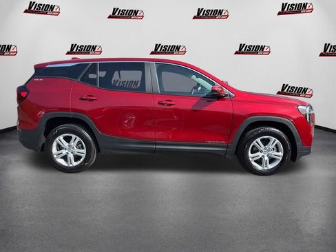 Used 2024 GMC Terrain SLE AWD/4WD image 4