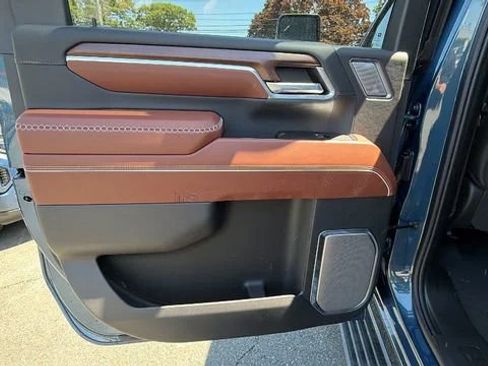 New 2026 GMC Sierra 2500 Denali Ultimate AWD/4WD image 36