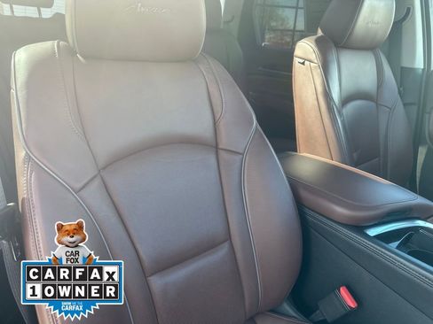 Used 2019 Buick Enclave Avenir w/ Avenir Technology Package image 40