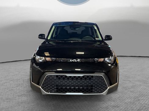 Certified 2023 Kia Soul S image 9