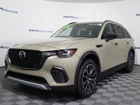 Certified 2025 MAZDA CX-70 Plug-In Hybrid w/ Premium Pkg image 11