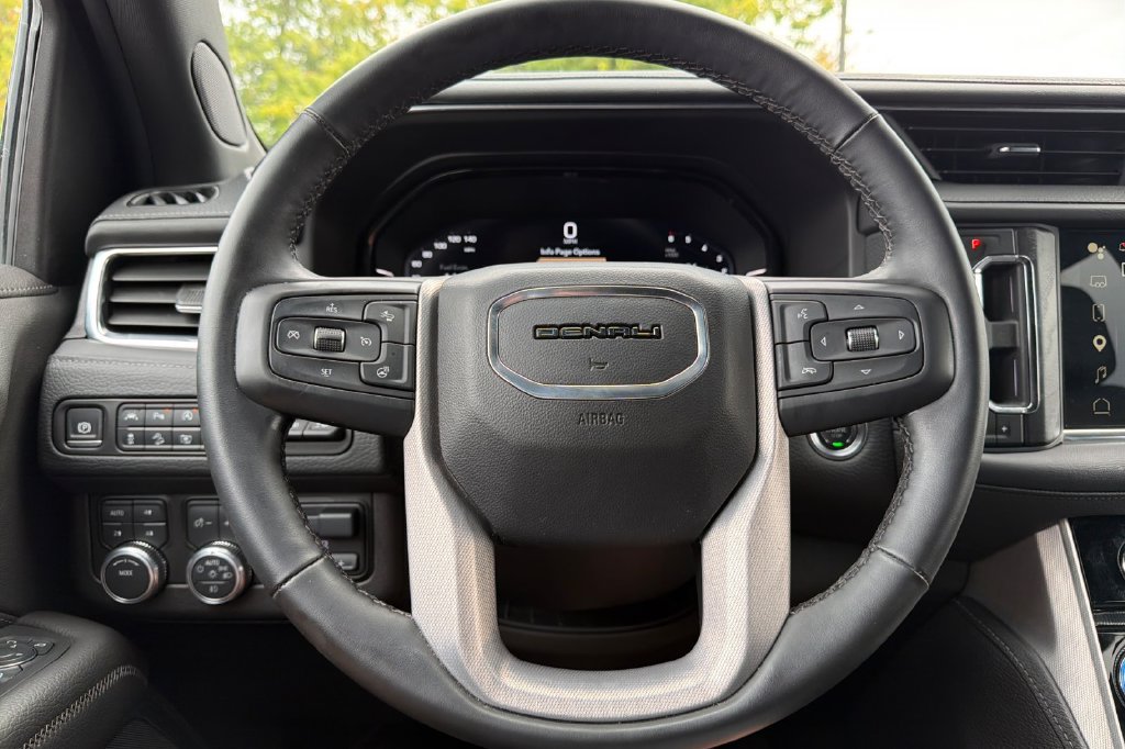 Used 2024 GMC Yukon Denali w/ Max Trailering Package AWD/4WD image 22