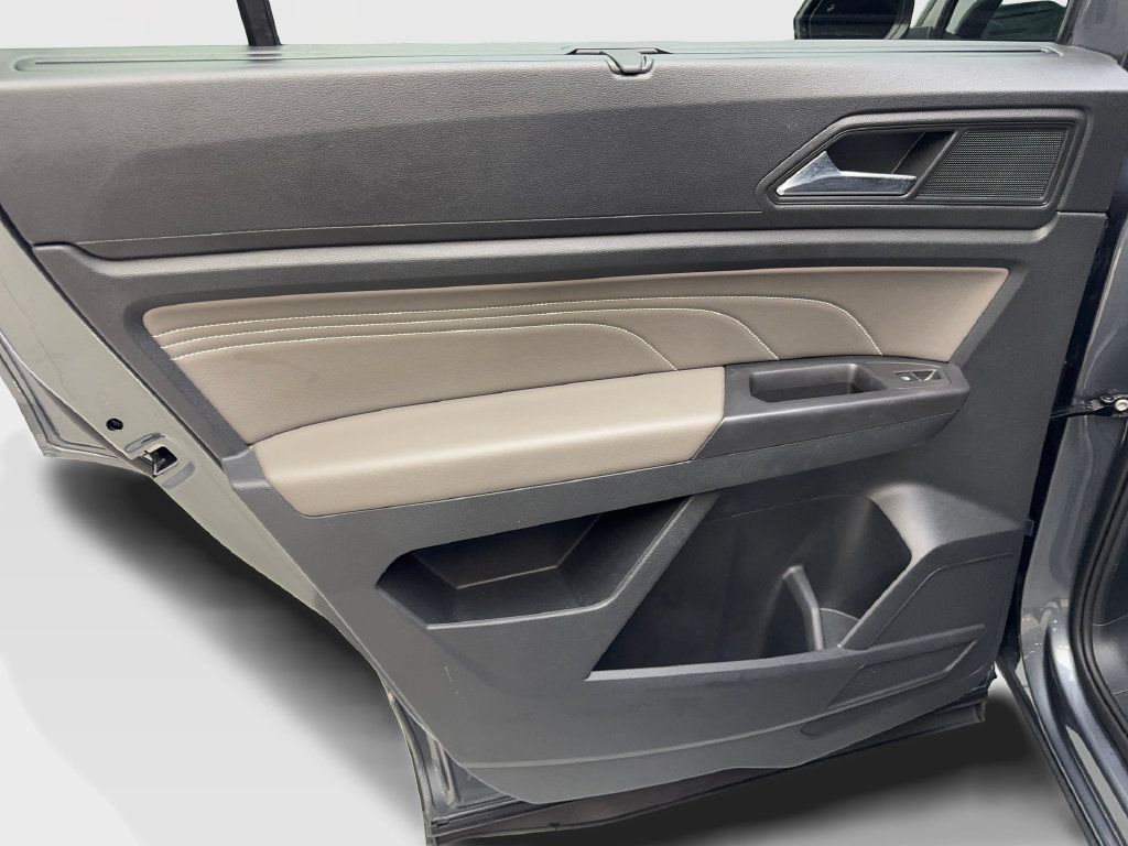 Used 2023 Volkswagen Atlas SE w/ Panoramic Sunroof Package FWD image 39