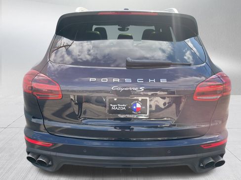 Used 2018 Porsche Cayenne S w/ Premium Package Plus AWD/4WD image 7