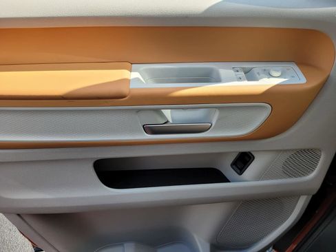 New 2025 Volkswagen ID. Buzz 1st Edition image 7