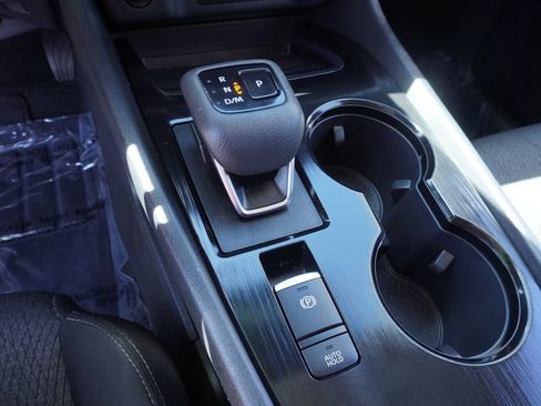 Certified 2025 Nissan Rogue SV FWD image 18