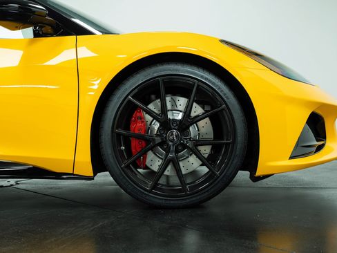 New 2026 Lotus Emira SE image 6