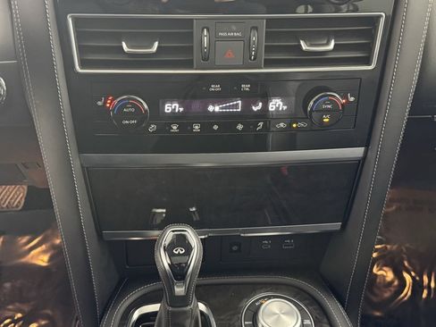 Used 2024 INFINITI QX80 Luxe w/ Cargo Package image 20