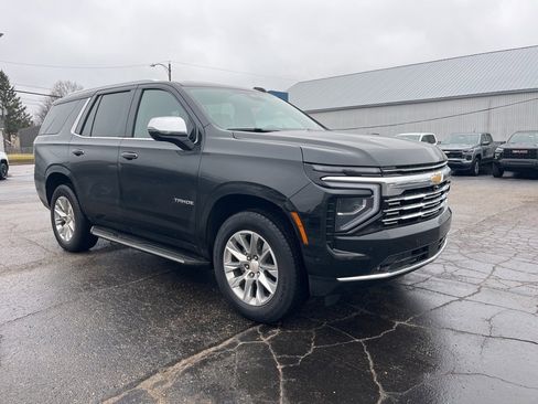 Used 2025 Chevrolet Tahoe Premier w/ Sun And Tow Package image 3