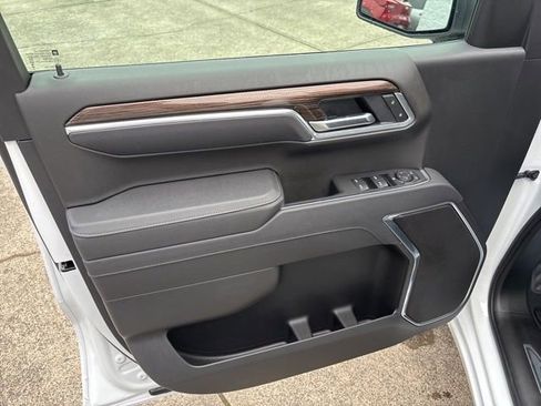 New 2025 Chevrolet Silverado 1500 LT image 25