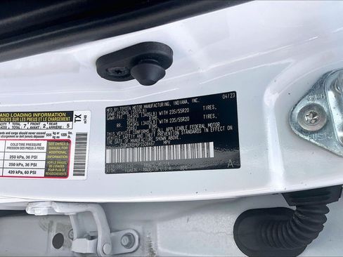 Used 2023 Toyota Highlander XSE AWD/4WD image 38