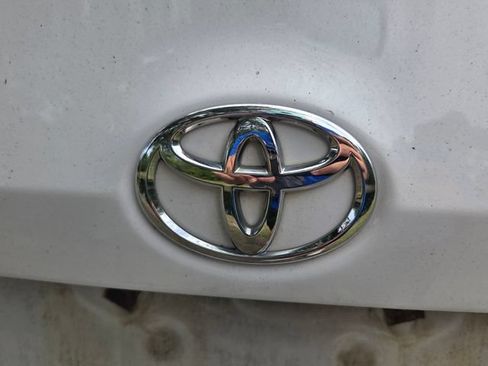 Used 2014 Toyota Corolla LE FWD image 4