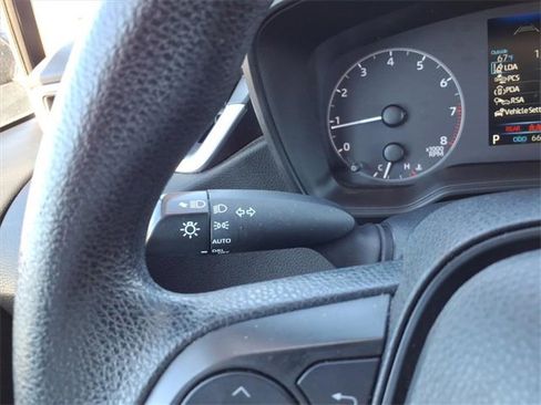 Used 2023 Toyota Corolla LE image 23