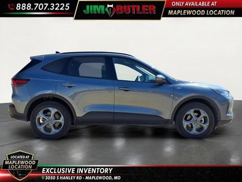 Used 2025 Ford Escape ST-Line Select AWD/4WD image 4