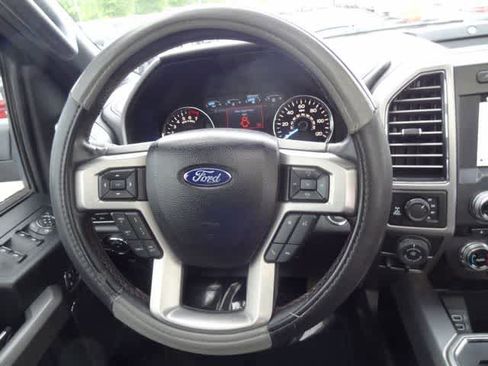 Used 2018 Ford F150 Platinum w/ Equipment Group 701A Luxury AWD/4WD image 15