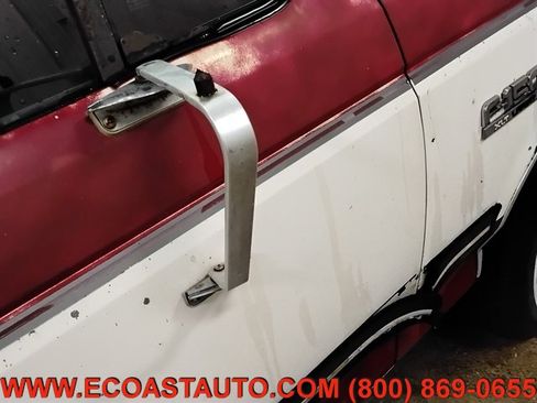 Used 1991 Ford F150 4x4 Regular Cab image 14