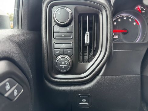 Used 2021 Chevrolet Silverado 2500 Custom w/ Custom Value Package image 26