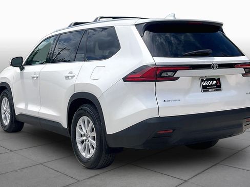Used 2025 Toyota Grand Highlander AWD Hybrid image 12