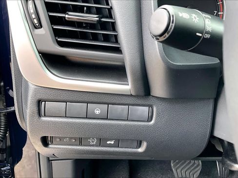 New 2026 Nissan Rogue SV FWD image 15