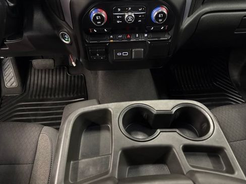Used 2019 GMC Sierra 1500 SLE w/ SLE Value Package AWD/4WD image 18