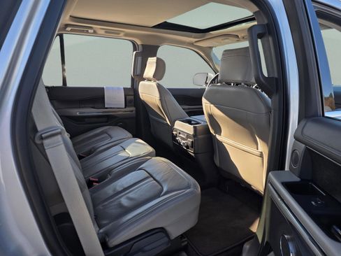 Used 2018 Ford Expedition Limited w/ Equipment Group 302A image 23