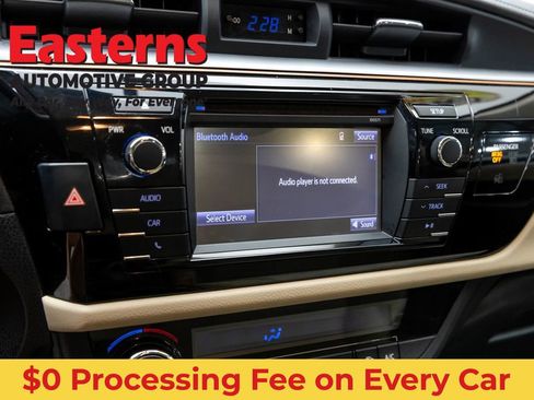 Used 2016 Toyota Corolla LE FWD image 18