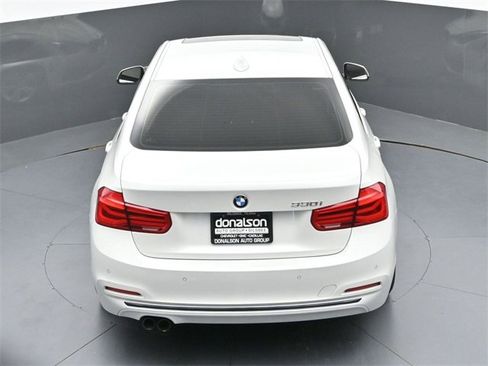 Used 2018 BMW 330i Sedan image 19