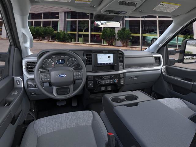 New 2026 Ford F250 XLT w/ Snow Plow/Camper Package AWD/4WD image 9