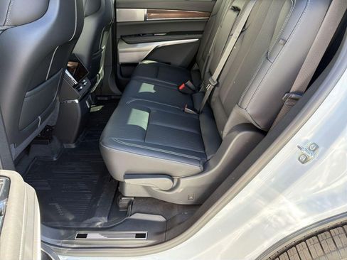 New 2026 Cadillac Vistiq Luxury w/ LPO, Floor Liner Package AWD/4WD image 14