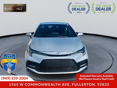 Used 2020 Toyota Corolla SE image 2
