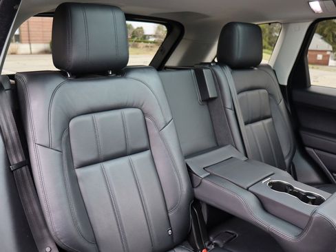 Used 2020 Land Rover Range Rover Sport SE image 17