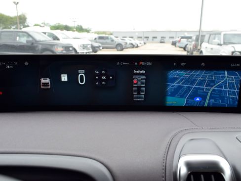 New 2026 Ford Expedition Platinum image 12