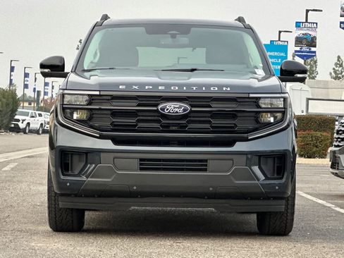 New 2025 Ford Expedition Active image 11
