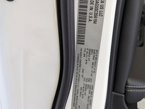 New 2025 Jeep Grand Cherokee Altitude image 29