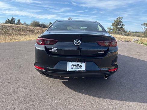 Used 2021 MAZDA MAZDA3 s FWD image 6