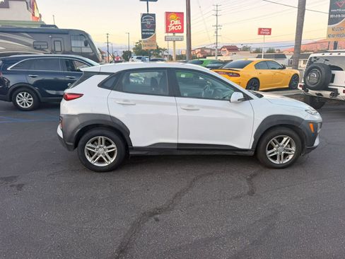 Used 2021 Hyundai Kona SE FWD image 8