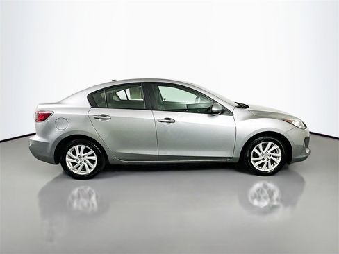 Used 2012 MAZDA MAZDA3 i Grand Touring w/ Tech Pkg image 8