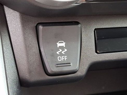 Certified 2024 Toyota RAV4 LE AWD/4WD image 30
