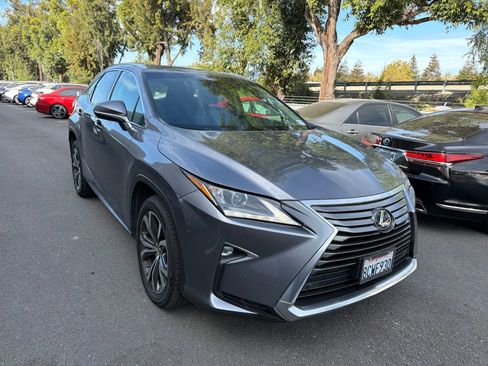 Used 2018 Lexus RX 350 AWD w/ Premium Package image 2