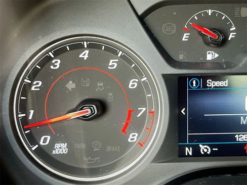 Used 2024 Chevrolet Camaro LT image 10