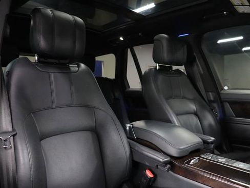 Used 2019 Land Rover Range Rover HSE AWD/4WD image 25